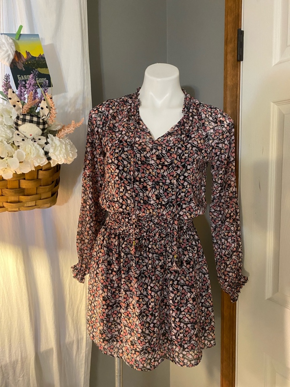 Socialite Floral Long-Sleeve Smock Waist Dress